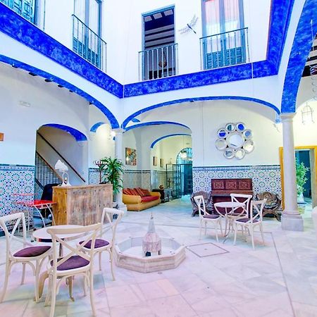 Hostel Trotamundos Seville Luaran gambar