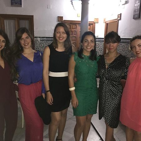 Hostel Trotamundos Seville Luaran gambar