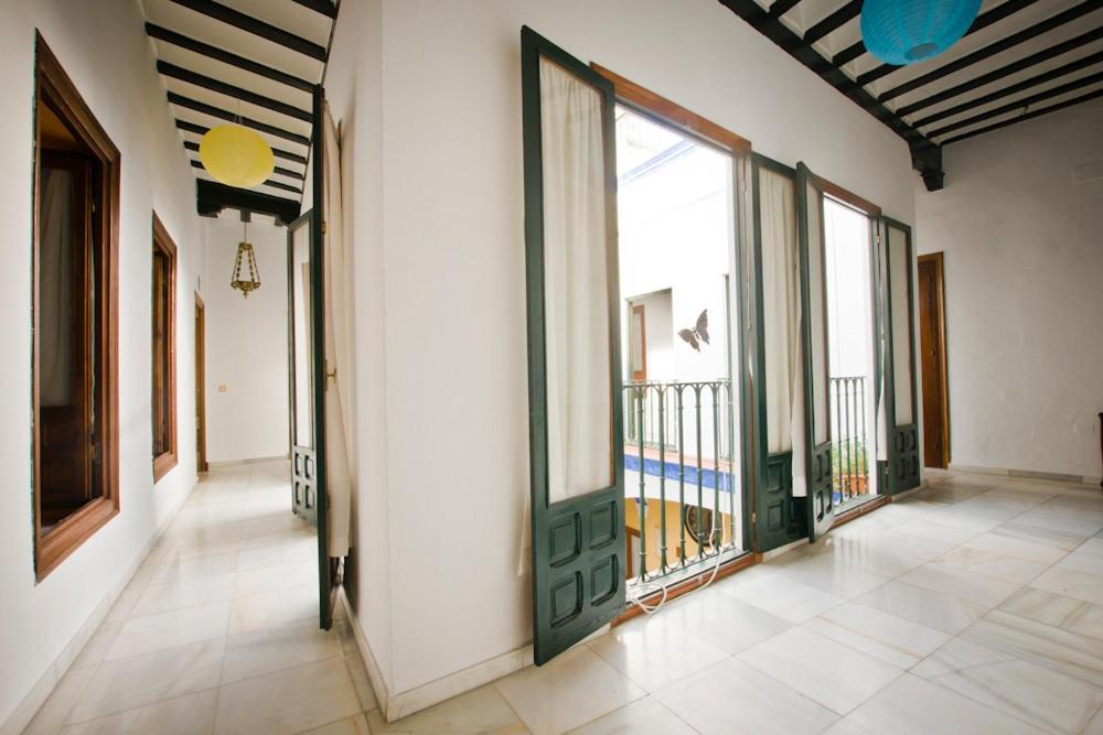 Hostel Trotamundos Seville Luaran gambar